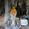 WatThumSaoHinPhaYaNak